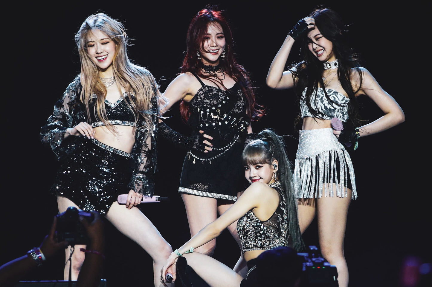 Blackpink Jennie Coachella rhinestone crop top silver chain tassel diamond skirt set stage outfit dupe/costume