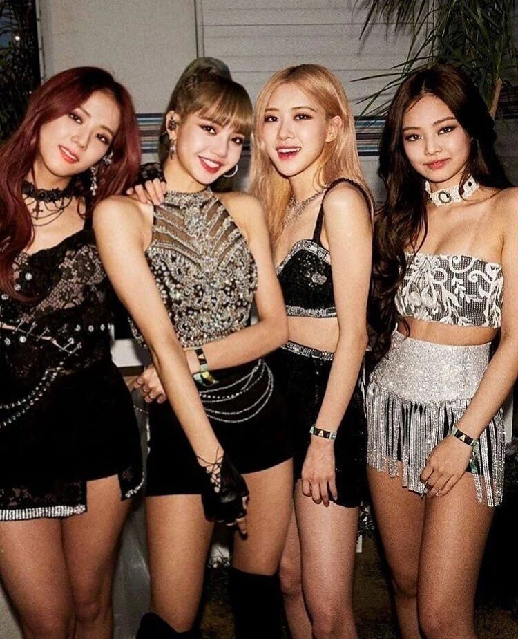 Blackpink Jennie Coachella rhinestone crop top silver chain tassel diamond skirt set stage outfit dupe/costume