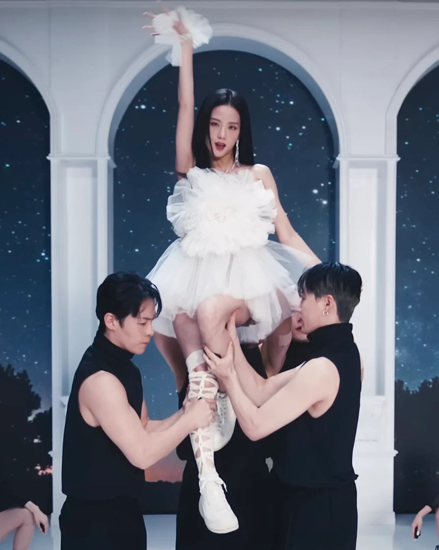 Blackpink Jisoo solo Flower MV white 3D floral tutu dress stage outfit set dupe/costume Jennie Lisa Rose kpop kstyle korean fashion