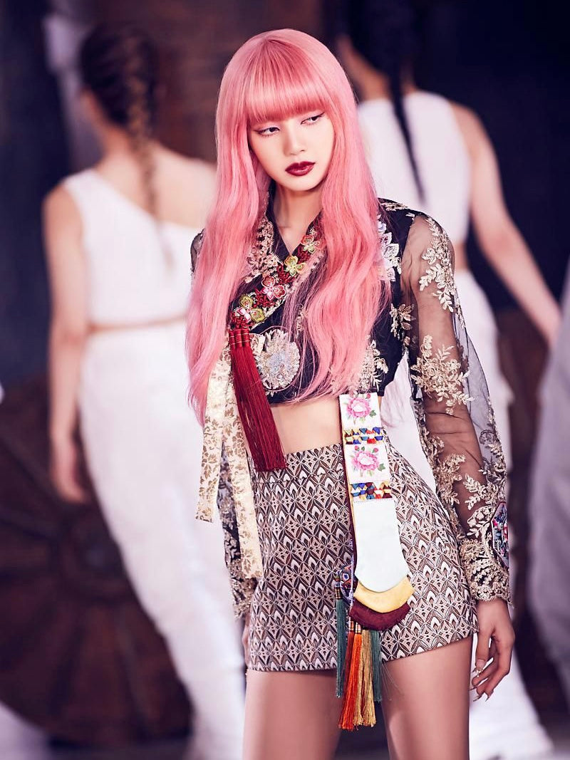 Lisa "How you like that" embroidered hanbok set