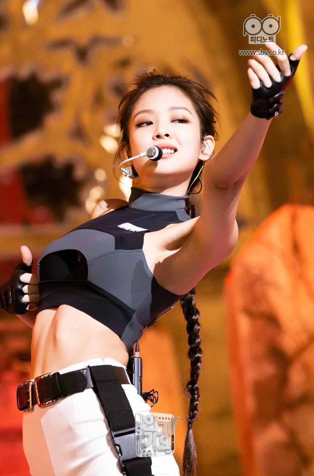 Blackpink Jennie Kill this love black tank